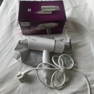 Philips 3000 Series STH3020/16 Clothes Steamer, Foldable, Holiday / Travel